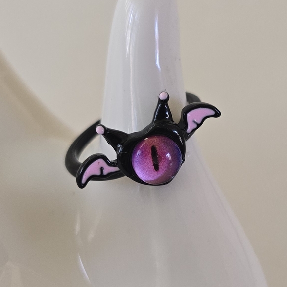 💀 Kuromi Monster Ring - Picture 3 of 9